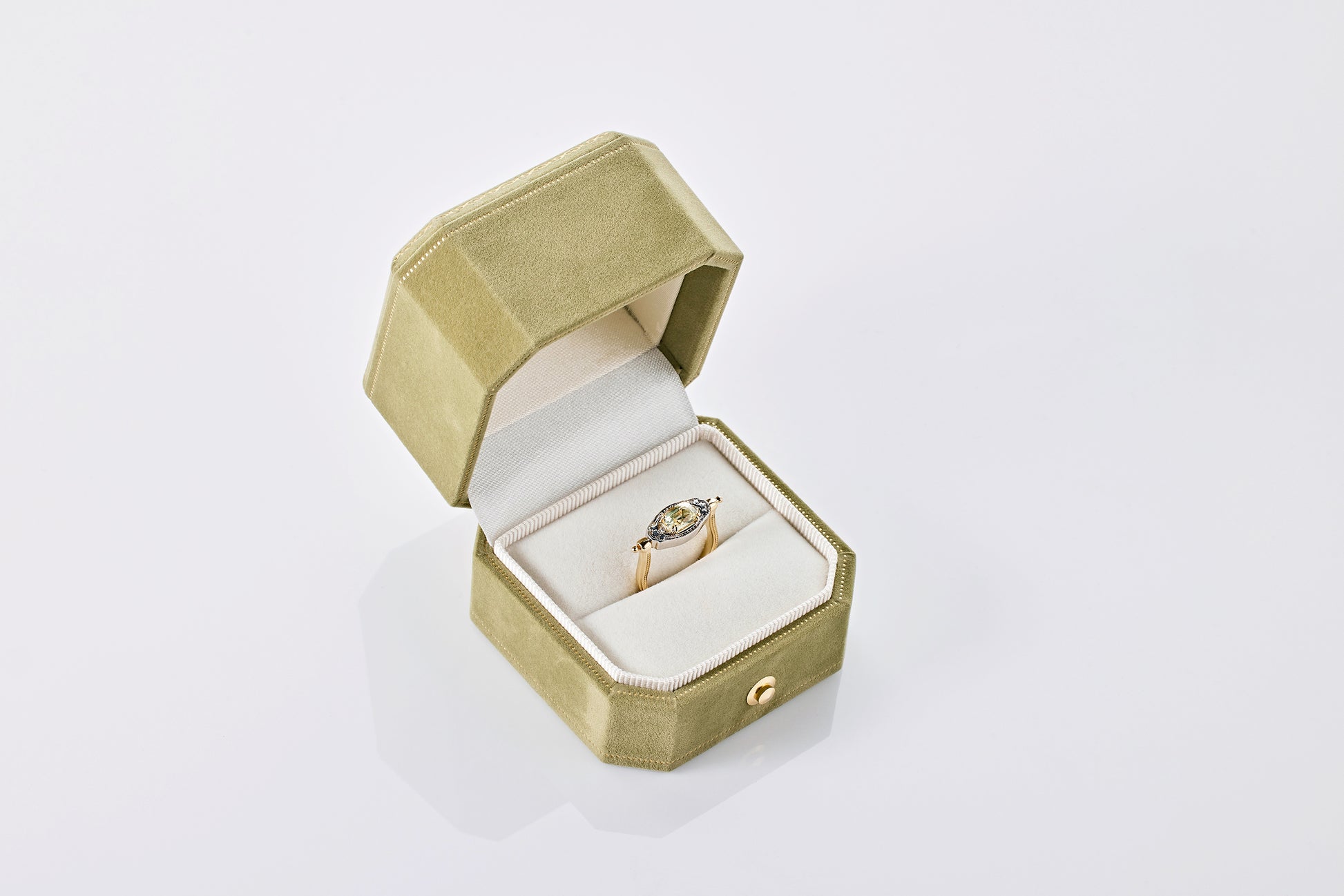 Legacy Series | Egyptian Chrysoberyl Gold & Platinum Diamond Ring