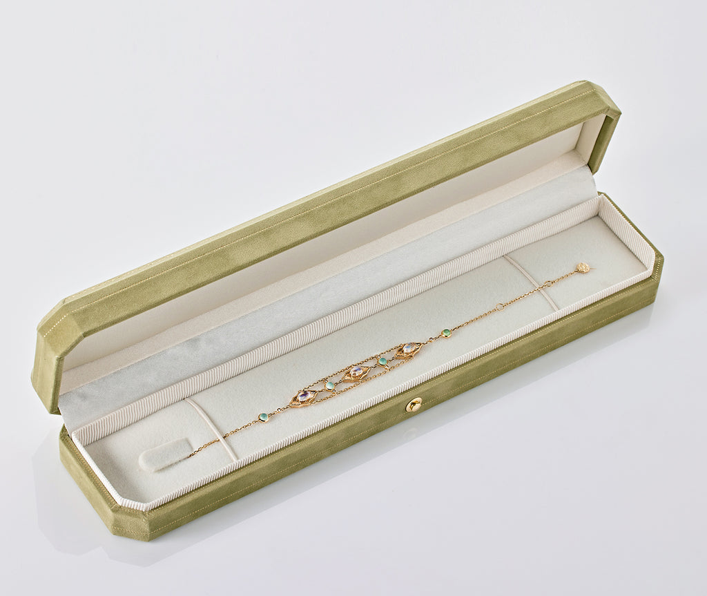 Rainbow moonstone and diamond bracelet in 18K gold from Ostara’s Majolica collection